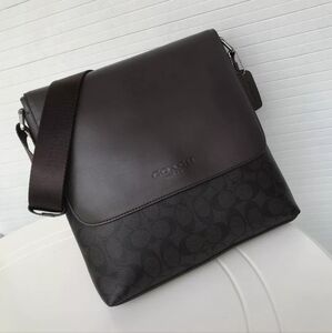 EUC Coach sullivan messenger bag